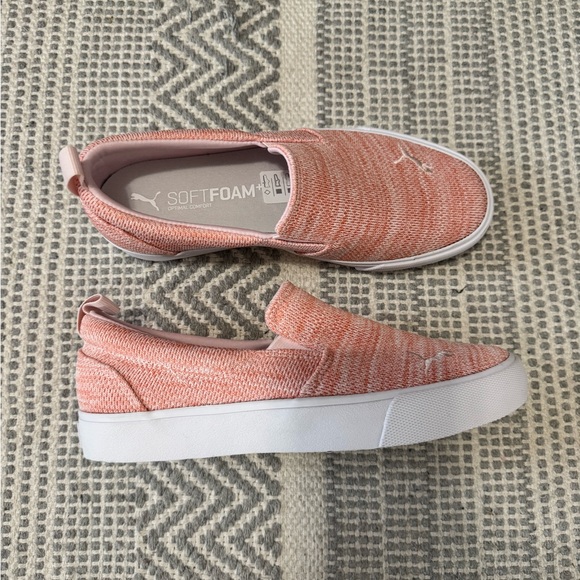 Puma slip ons - Picture 2 of 4